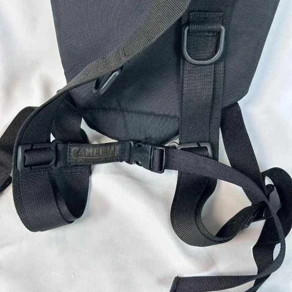 Camelbak Hydrobak 50oz. Hydration Pack Gear Black - Picture 6 of 9